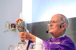 Padre Romeu, o mais antigo em atividade na Arquidiocese de Olinda e Recife, completa 95 anos (Foto: Divulgao/Arquidiocese de Olinda e Recife)