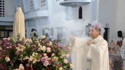 Santurio Arquidiocesano Nossa Senhora de Ftima promove homenagens  santa nesta segunda (13) (Foto: Alex Costa)