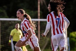 Futebol feminino do Nutico ter investimento de R$ 1,4 milho, aps aprovao de projeto  (Gabriel Frana / Nutico)