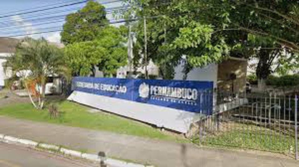 Secretaria de Educao fica no Recife  (Foto: Arquivo)