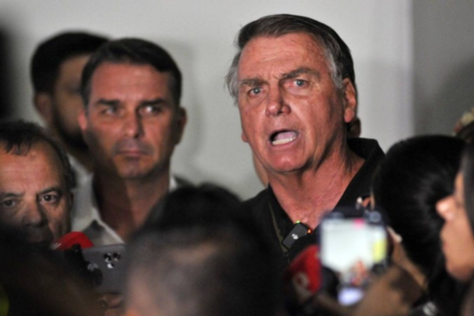 Bolsonaro: " um absurdo o que est se falando. Da minha parte, nunca houve discusso de golpe"  (Crdito: Minervino Jnior/CB)