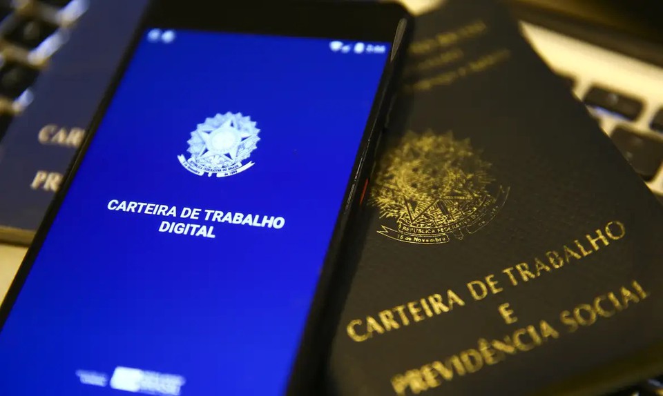 Tambm so oferecidas 47 vagas para pessoas com deficincia.  (Foto: Marcelo Camargo/ Agncia Brasil)