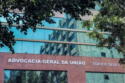 INSS: AGU convoca reunio para tratar de ressarcimento a aposentados (Rafa Neddermeyer/Agncia Brasil)