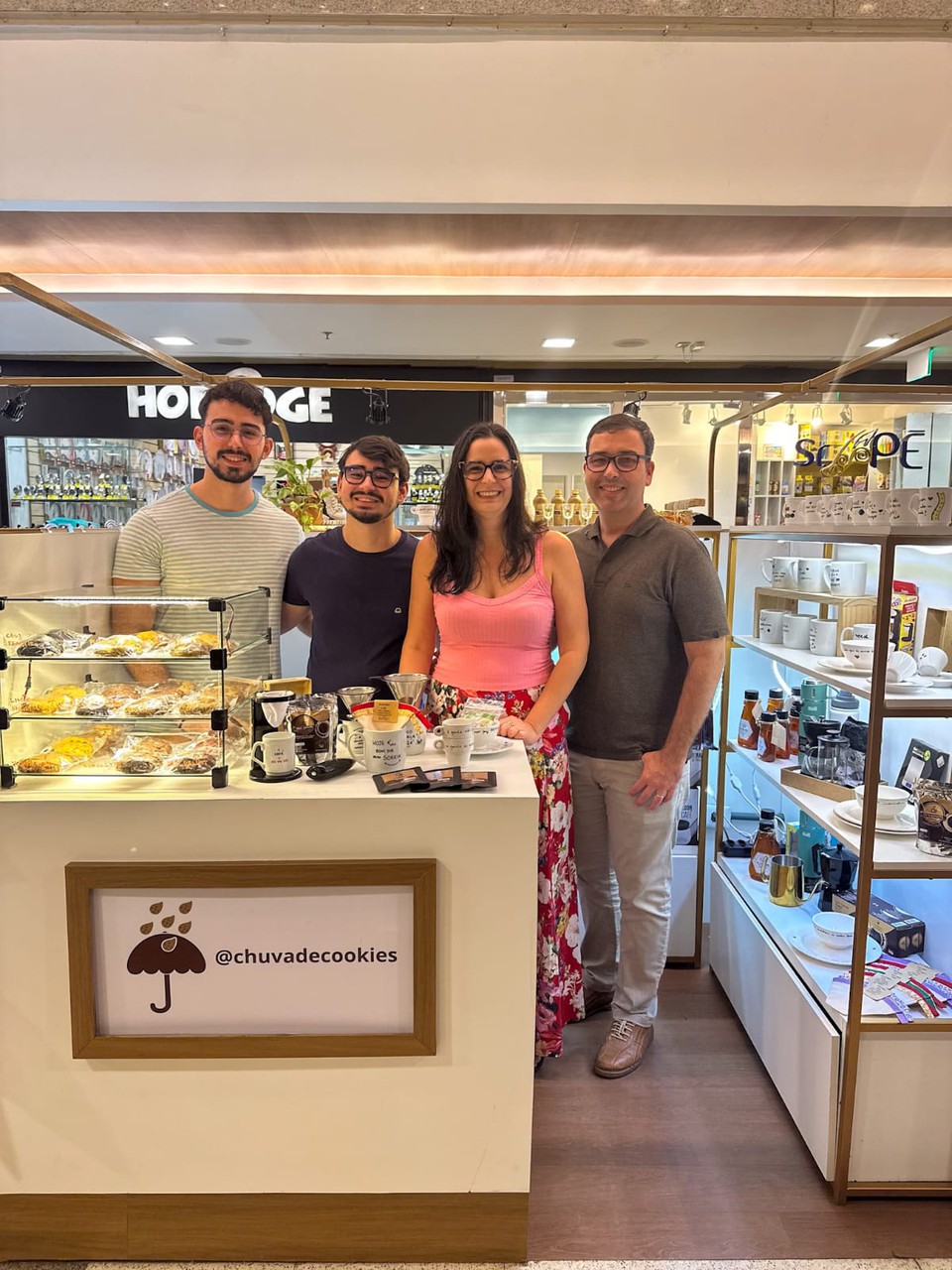 Digo Oliveira, Natacha Vasconcelos e os filhos Joo Paulo e Joo Victor (Foto: Joo Victor Oliveira)