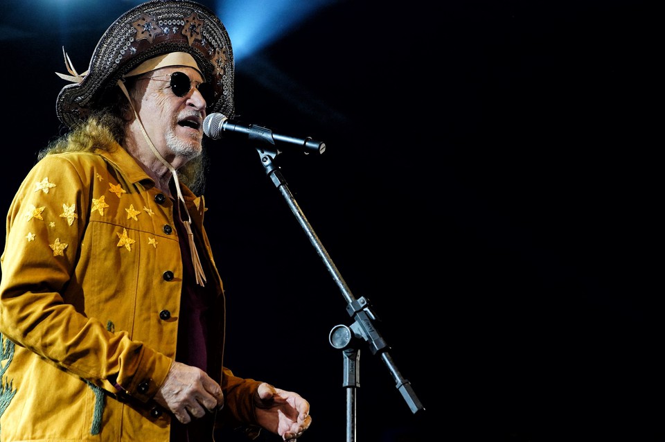 Bicho Maluco Beleza se apresenta no Stio Trindade (Marcos Pastich/PCR)