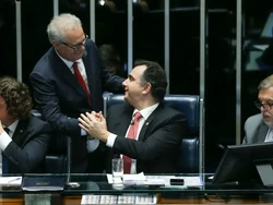 Senado aprova iseno de IR para quem ganha at dois salrios mnimos (foto: Lula Marques/Agncia Brasil)