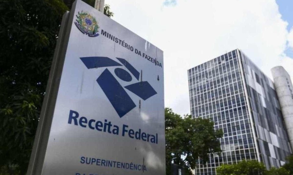 
A Receita Federal vai realizar o leilo de mercadorias e veculos apreendidos ou abandonados (foto: Marcelo Camargo/Agncia Brasil)