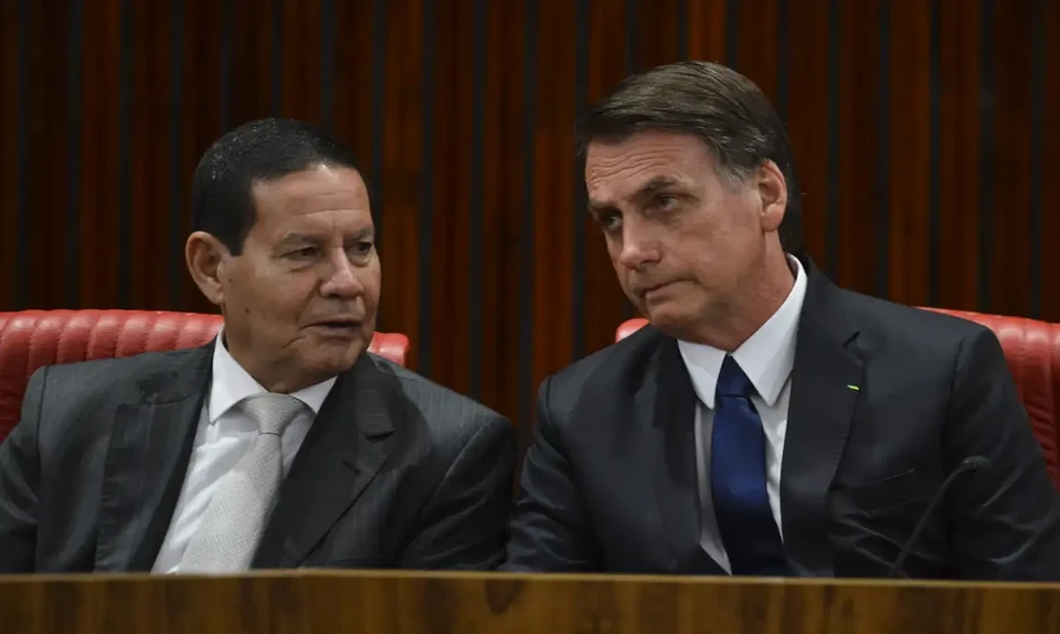 Bolsonaro e outros 36 nomes foram indiciados por abolio violenta do Estado Democrtico de Direito, golpe de Estado e organizao criminosa (foto: Valter Campanato/Agncia Brasil)