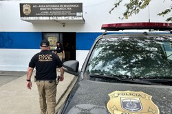 Idoso  preso ao tentar trancar e abusar de adolescente em banheiro de loja em Caruaru (Foto: Reproduo/SDS)