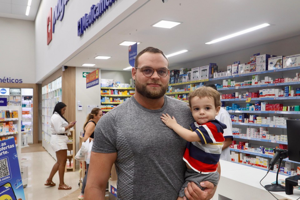 o empresrio Alysson Falco, conta que sempre foi consumidor dos medicamentos genricos (Foto: Ruan Pablo/DP)