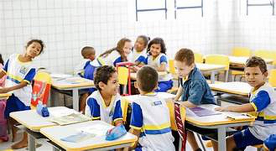 Alunos da rede municipal do Recife voltam s aulas  (Foto: Arquivo )