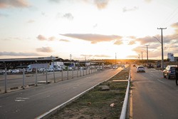 Em Santa Cruz do Capibaribe, governadora Raquel Lyra inaugura binrio de acesso ao polo de confeces (Janana Pepeu/Secom)