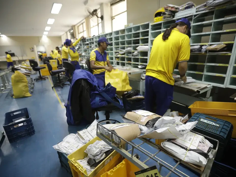 Unidade de distribuio dos Correios em Braslia (foto: Jodson Alves/Agncia Brasil)