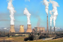 

Em pauta a substituio dos combustveis fsseis por energia limpa, uma vez que os hidrocarbonetos do carvo, gs natural e petrleo, so os principais geradores de gases de efeito estufa