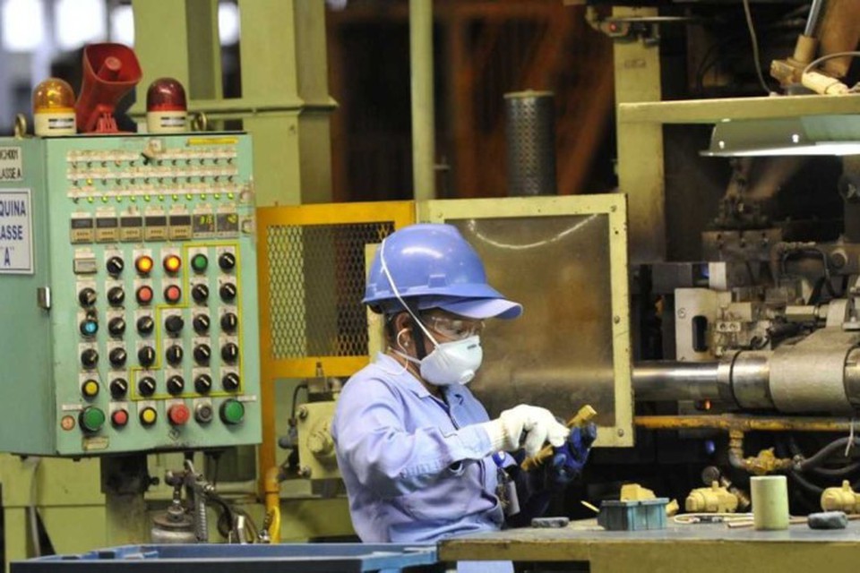 A expanso da atividade de construo ocorreu principalmente por meio da informalidade, enquanto a indstria impulsionou os trabalhos formais (Crdito: Jos Paulo Lacerda/CNI)