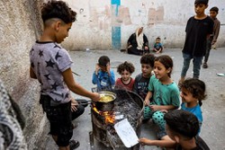 1,1 milhão de crianças na Faixa de Gaza correm risco de vida devido ao aumento de doenças evitáveis e à falta de água e alimentos