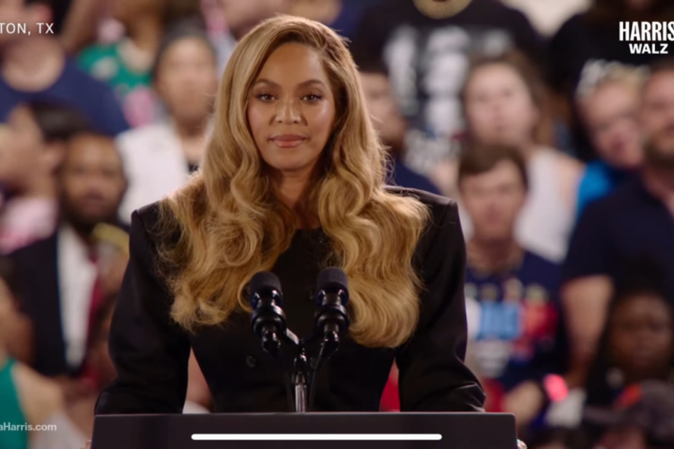 Beyonc participa de evento da campanha de Kamala Harris, em Houston, Texas (Foto: Reproduo/Youtube Kamala Harris)
