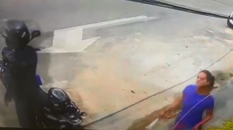 Assaltante de capacete atacoou mulher em Boa Viagem  (Foto: reproduo/Polcia Civil )
