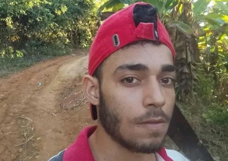 A vtima, identificada como Joo Ricardo Barbosa da Silva, havia desaparecido no dia 29 de junho, aps sair de casa para visitar a av, tambm em Vicncia, mas no retornou (Foto: Reproduo/Redes Sociais )