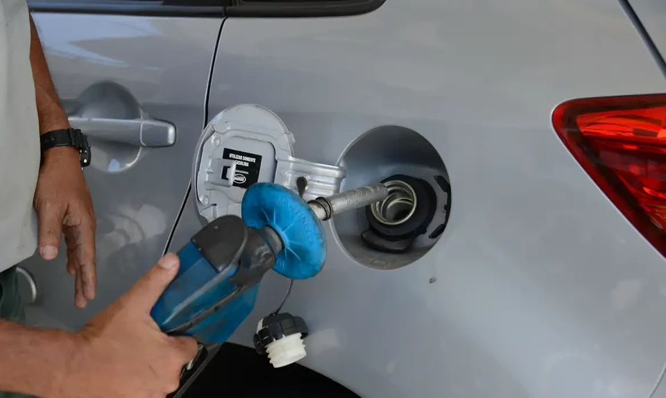Impacto no preo da gasolina vendida ao consumidor final dever ser de R$ 0,15 por litro (Foto: Tomaz Silva/Agncia Brasil)
