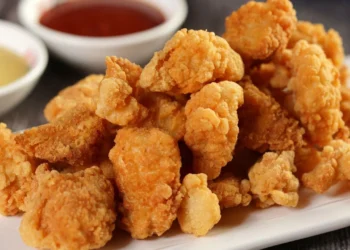 Os chefs concordam: frango crocante não precisa de fritura, mas da temperatura certa do forno