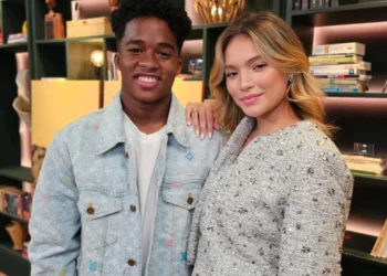 Em chá de bebê, Endrick revela nome do seu primeiro filho