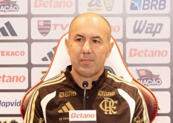 Leonardo Jardim está se despedindo da fase sem cobranças e pressão no Flamengo