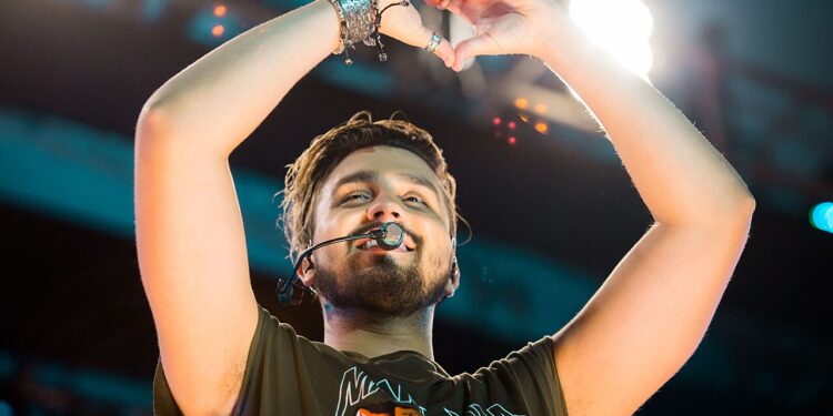 Aos 35 anos, maior cantor sertanejo do Brasil tem fazenda de 1.200 hectares