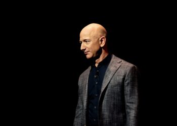 Aos 62 anos, Jeff Bezos encontra caminhos para combater ansiedade