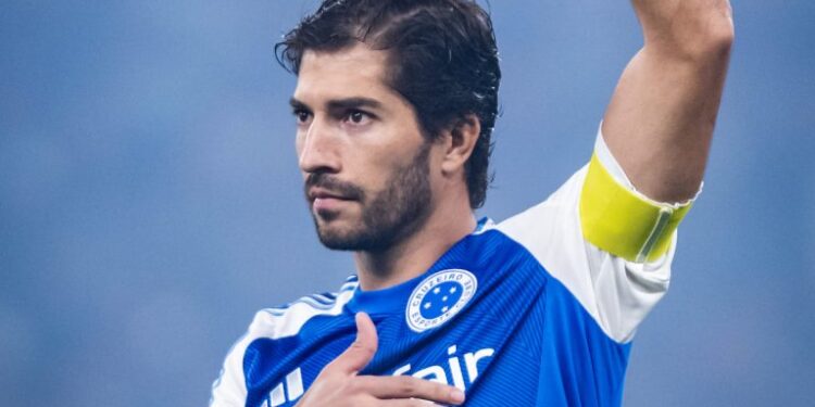 Aos 33 anos, Lucas Silva coleciona cavalos que podem custar R$ 1 milhão