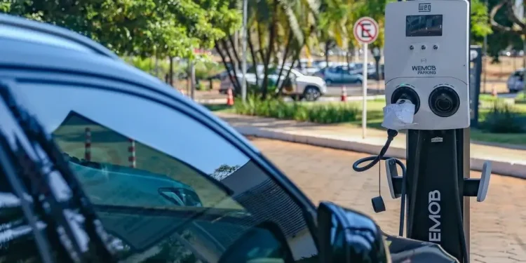 Potência chinesa domina venda de carros elétricos no Brasil