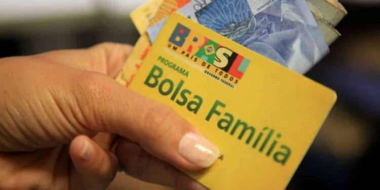 Governo alterou pagamento do Bolsa Família