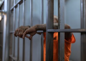 Há 27 anos preso injustamente, homem foi condenado à pena de morte, mas situação mudou