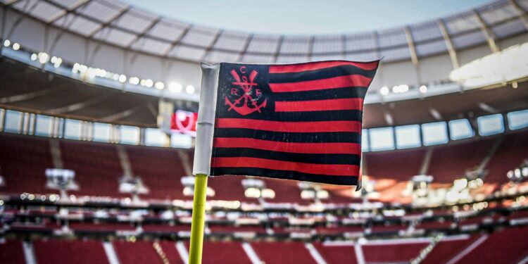 Ele está deixando o Vasco e já foi anunciado no Flamengo