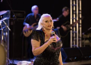 Aos 70 anos, Fafá de Belém sofreu com ataques de ansiedade e cansaço