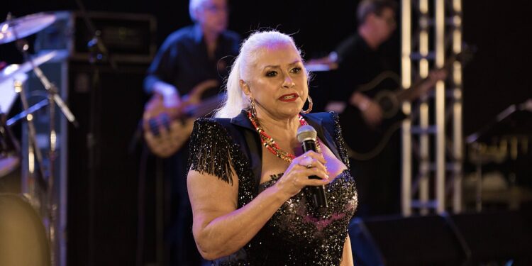 Aos 70 anos, Fafá de Belém sofreu com ataques de ansiedade e cansaço