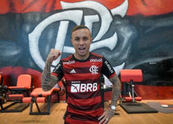 Clubes contratar everton cebolinha