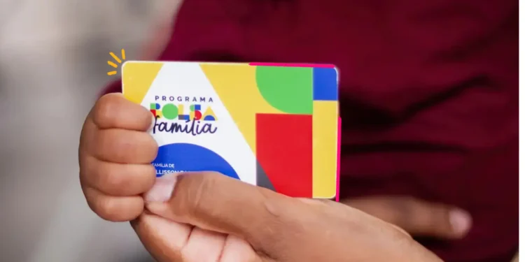 Mais de 100 mil brasileiros podem ficar sem Bolsa Família em agosto
