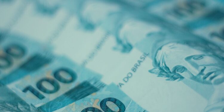 Profissão comum pagar mil mês