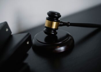 Acordava trabalhar recolhendo lixo seguia