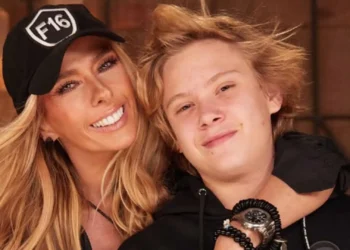 Filho adriane galisteu deixa luxo