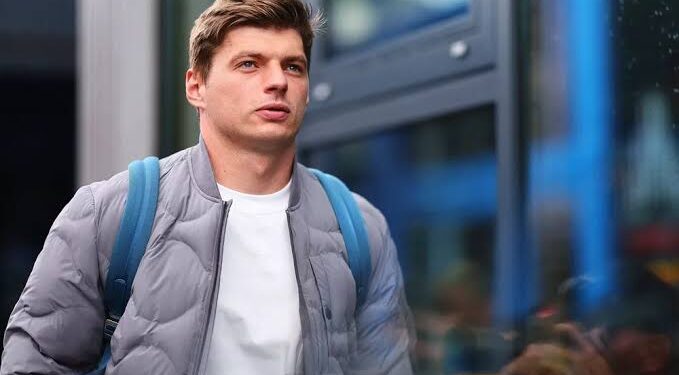Max verstappen renova passar temporadas