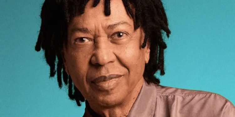 Djavan mantém lembranças família música