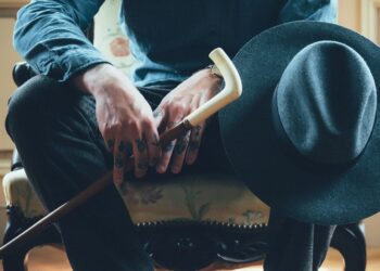Veterano continuou trabalhando horas apoiado