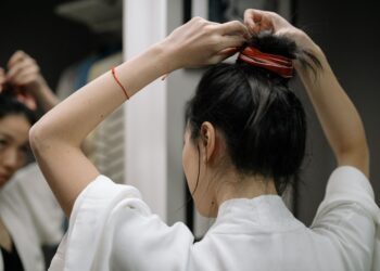 Cabeleireiros revelam prender cabelo lugar