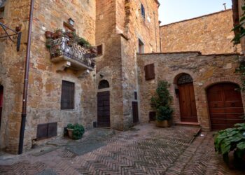 Medieval habitantes procura novos moradores