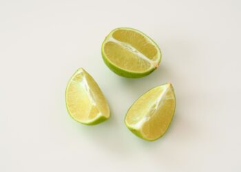Colocar tigela água limão micro