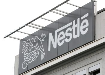 Dona nescau kitkat nescafé nestlé