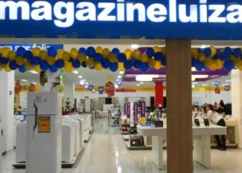 Dona magazine luiza começou trabalhar