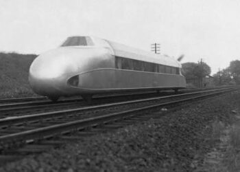 Trem percorreu duas grandes cidades